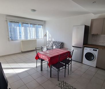 Location Appartement 2 pièces 50m² SEYNOD 74600 - Photo 3