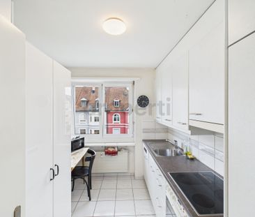 Möblierte 4-Zimmer-Wohnung mit Stadtblick in Basel - Photo 6