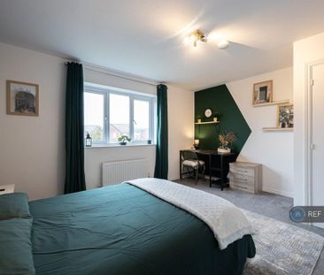 1 bedroom in a house share to rent - Photo 4