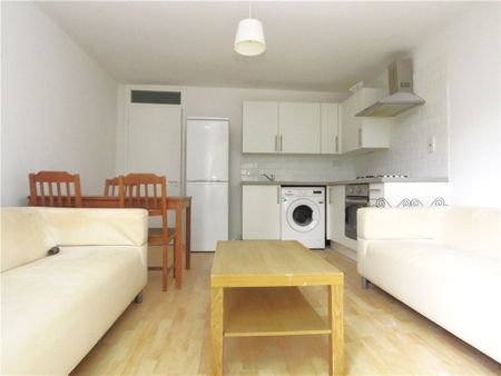Charles Barry Close, London, SW4 6AQ - Photo 2