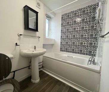 3 bedroom cottage to rent - Photo 3