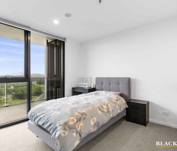 Fully Furnished Modern Apartment With A Stunning View - Photo 3