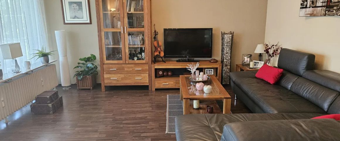 Geräumige 2-Raum-Wohnung in gepflegter Wohnanlage *Tiefgaragenstellplatz - Foto 1