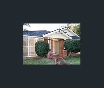 Nlewly Renovated, Spacious 3-Bedroom Villa in Convenient Location - Photo 6