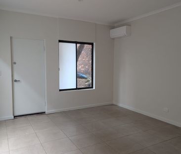 Ground Floor Apartment easy access with no stairs - Photo 1