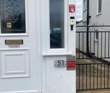 Studio Flat, Curzon Avenue, HA7 - Photo 1