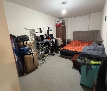 2 Bed Flat, Sheldon House, HA1 - Photo 3