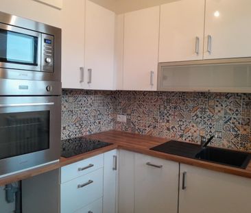 Location Appartement 2 pièces 38m² ANNECY 74000 - Photo 5