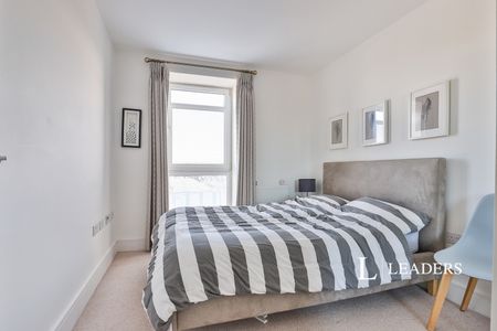 2 bedroom apartment to rent Stabler Way, Poole, Dorset, BH15 - Photo 3