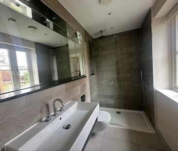 2 bedroom semi-detached house to rent - Photo 6