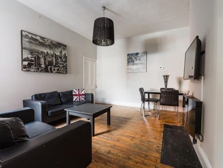 3 bedroom ground floor flat to rent - Photo 3