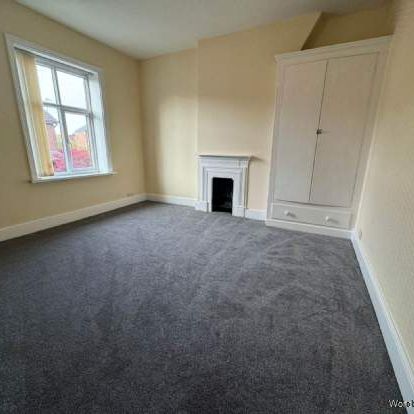 2 bedroom property to rent in Oldham - Photo 1