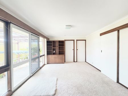 Comfortable Family Home in Quiet Location - Photo 5