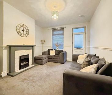 2 bedroom terraced house to rent - Photo 2