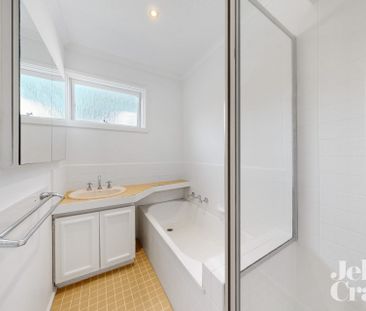 7/24 Rochester Road, Canterbury - Photo 2