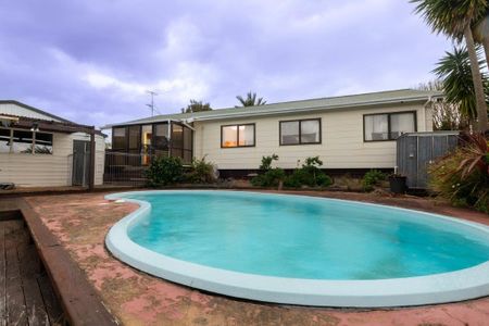 Summertime fun in Wattle Downs - Photo 2