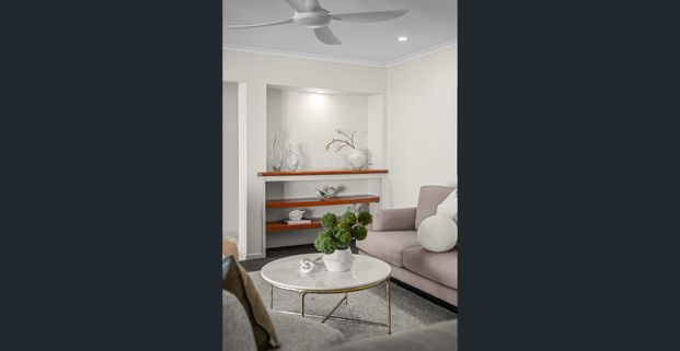 Single-Level Living & Entertainer's Dream - Photo 1