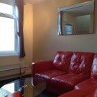 **Fantastic four bed house 1 minute from uni *** - Photo 1