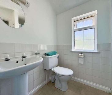 Carvynick Cottages, Summercourt, TR8 - Photo 2