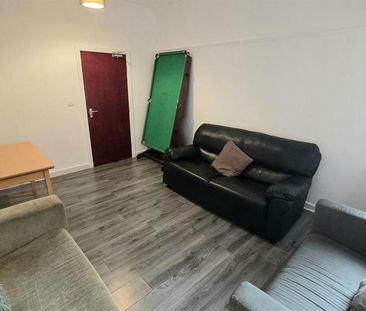 8 bedroom house to rent - Photo 3