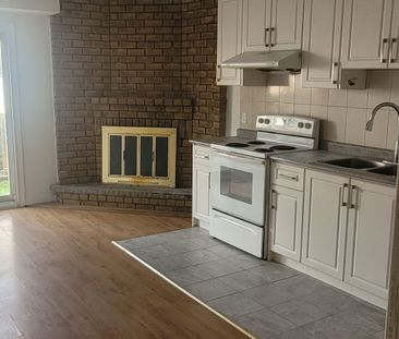 For Lease - 28 Greenleaf Terrace Unit# Ground Floor, Toronto, Ontario - Photo 3