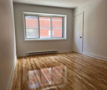 2 CH - 1 SDB - Montréal - $1,335 /mo - Photo 2