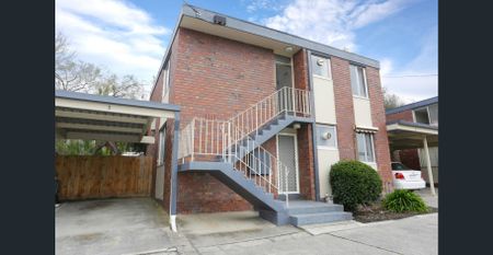 Beautiful two bedroom apartment in prime position - Photo 2