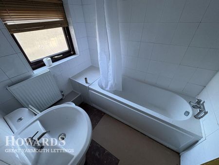 2 bedroom terraced house to rent - Photo 3