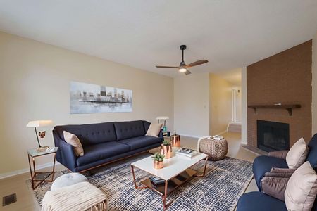 For Lease - 174 Roxanne Crescent, Toronto, Ontario - Photo 3