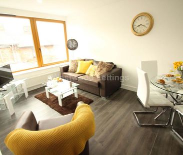 2 bedroom apartment to rent - Photo 2