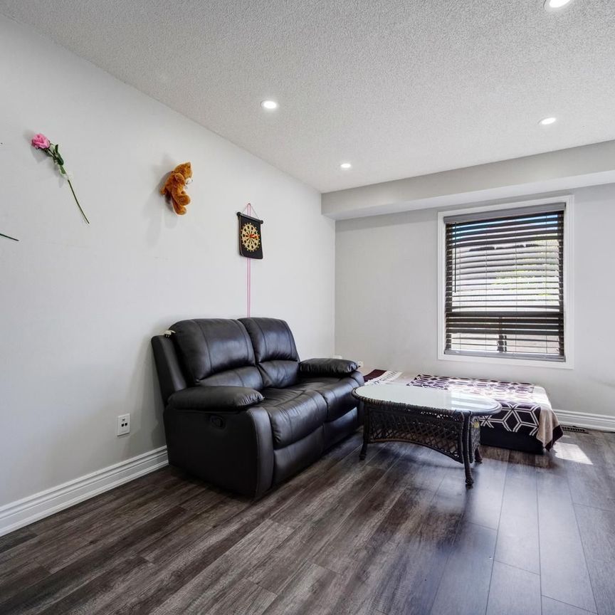 For Lease - 14 Sunny Glen Crescent, Brampton, Ontario - Photo 1