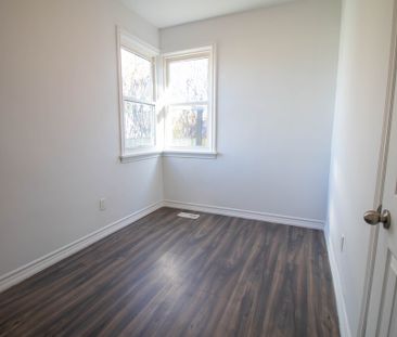 23 St. Patrick St, St. Catharines - 3 Bedroom Main Unit - Photo 5