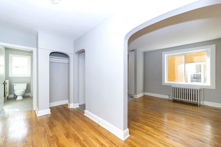 For Lease - 17 Springfield Road Unit# A, New Edinburgh - Lindenlea, Ontario - Photo 2