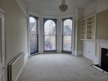 1 Bed Flat, Cambridge Road, BN3 - Photo 4