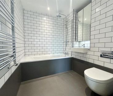 2 bedroom house to rent - Photo 3