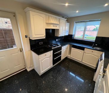 4 bedroom house to rent - Photo 1