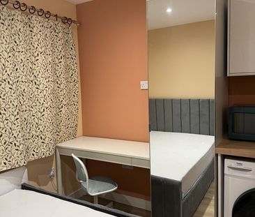 Studio Flat, Starling Close, NG2 - Photo 1