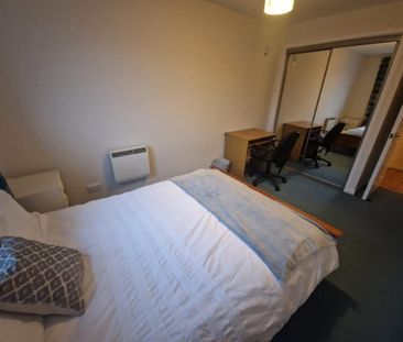 2 bedroom flat to rent - Photo 5