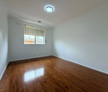 Family home in Dandenong North - Photo 5