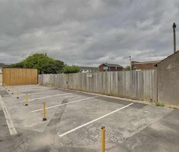 Brockhurst Road, Gosport - Photo 2