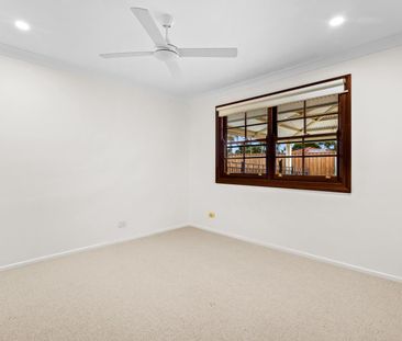 Perfect location, Perfect Price, Perfect Property! Sparkling Blue S... - Photo 3