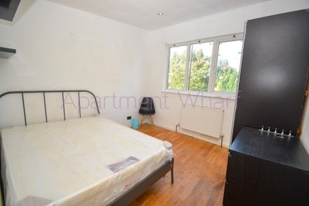 1 bedroom in a flat share to rent - Photo 4