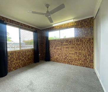 NEAT AND TIDY UNIT AT THE BEACH - Photo 2