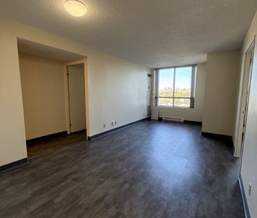 45 Holland Avenue - 702 - Photo 3