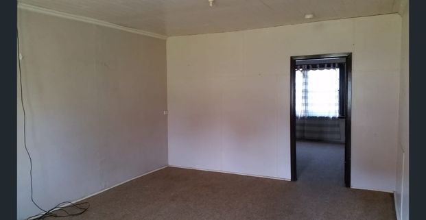 THREE BEDROOM UNIT CLOSE TO TOWN - Photo 1