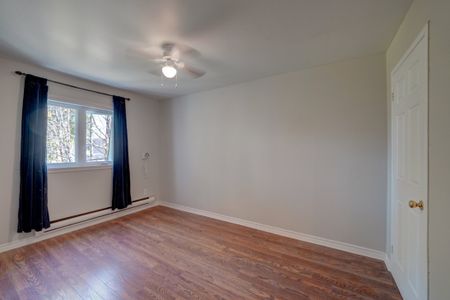 Maison à étages à louer - Montréal (Rivière-des-Prairies/Pointe-aux-Trembles) (Pointe-aux-Trembles) Maison à étages à louer - Montréal (Rivière-des-Prairies/Pointe-aux-Trembles) (Pointe-aux-Trembles) - Photo 2