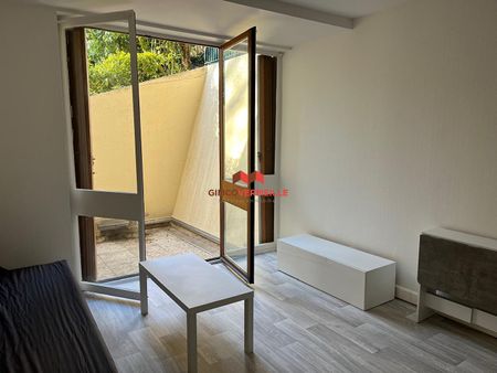 Location Appartement 1 pièce 25m² - Photo 4