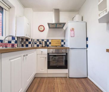 1 bedroom flat to rent - Photo 4