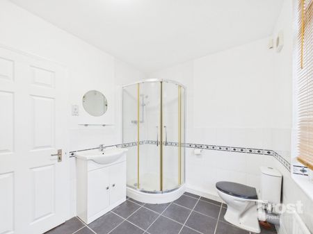 Royston Way, Slough, Berkshire,SL1 - Photo 5