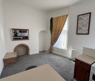 High Street, Horncastle - Photo 1